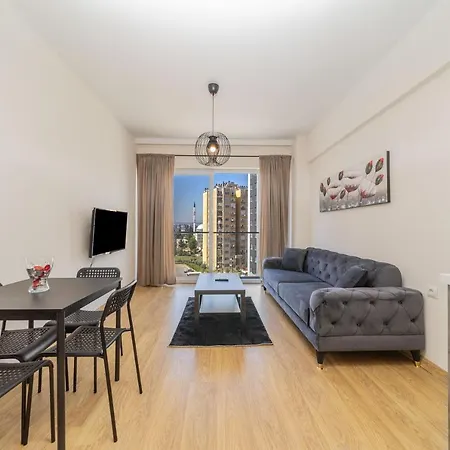 Exquisite Flat With Shared Pool In Kepez דירה *