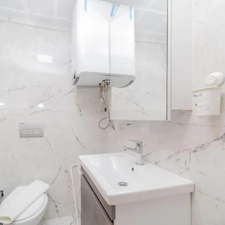 Exquisite Flat With Shared Pool In Kepez דירה אנטליה