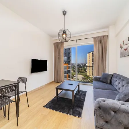 Exquisite Flat With Shared Pool In Kepez דירה